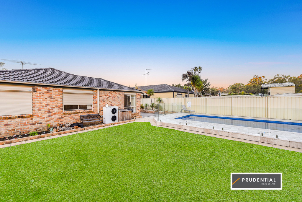 27 Lysander Avenue, ROSEMEADOW NSW 2560 - Prudential Real Estate